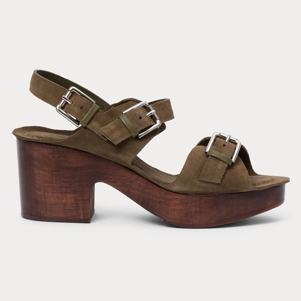 Caterpillar clogs sales