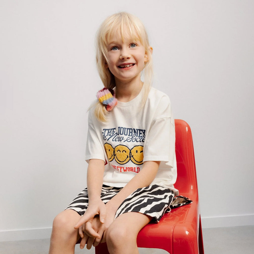 The New Society Child Smiley T-shirt Whisper White