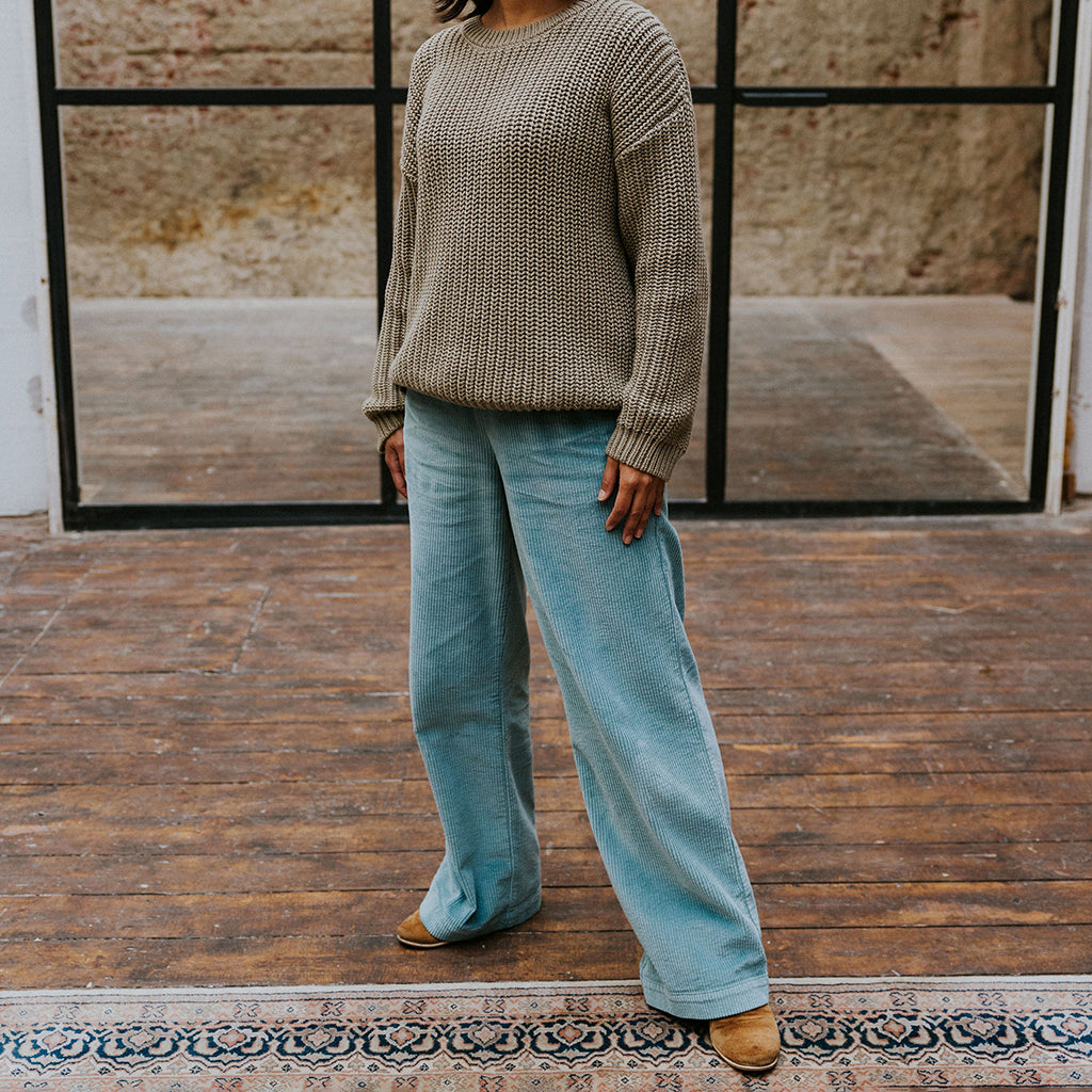 Yuki Woman Beau Corduroy Pants Ocean Blue