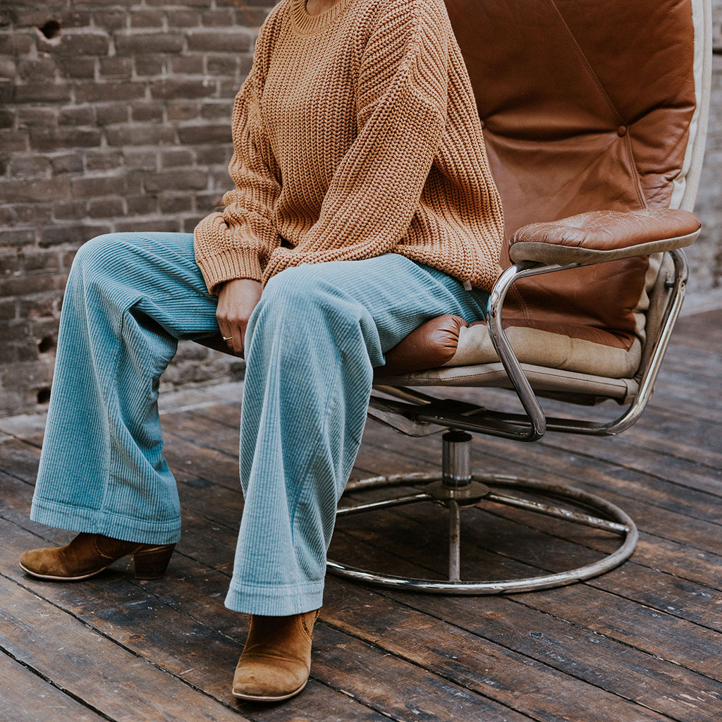 Yuki Woman Beau Corduroy Pants Ocean Blue