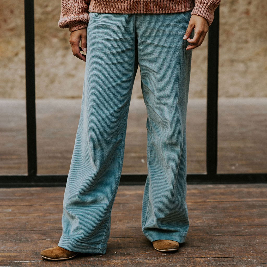 Yuki Woman Beau Corduroy Pants Ocean Blue