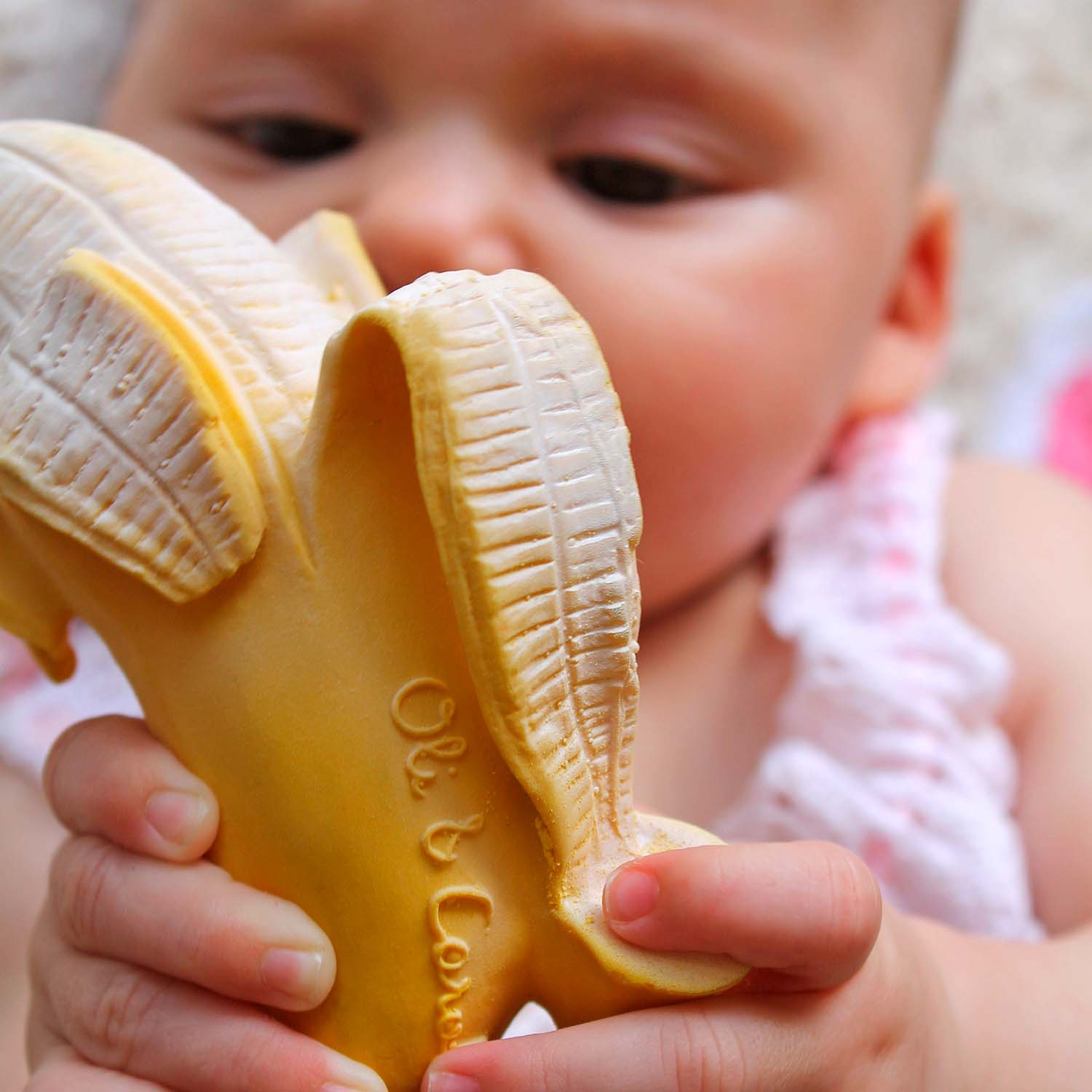 Oli&Carol Natural Rubber Teething Toy Ana Banana