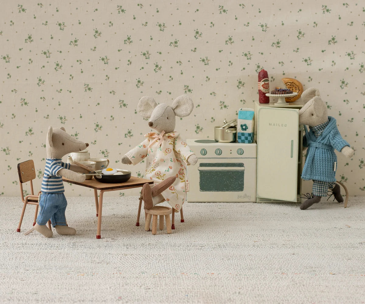 Maileg Toys Mouse Kitchen  Cooking Set