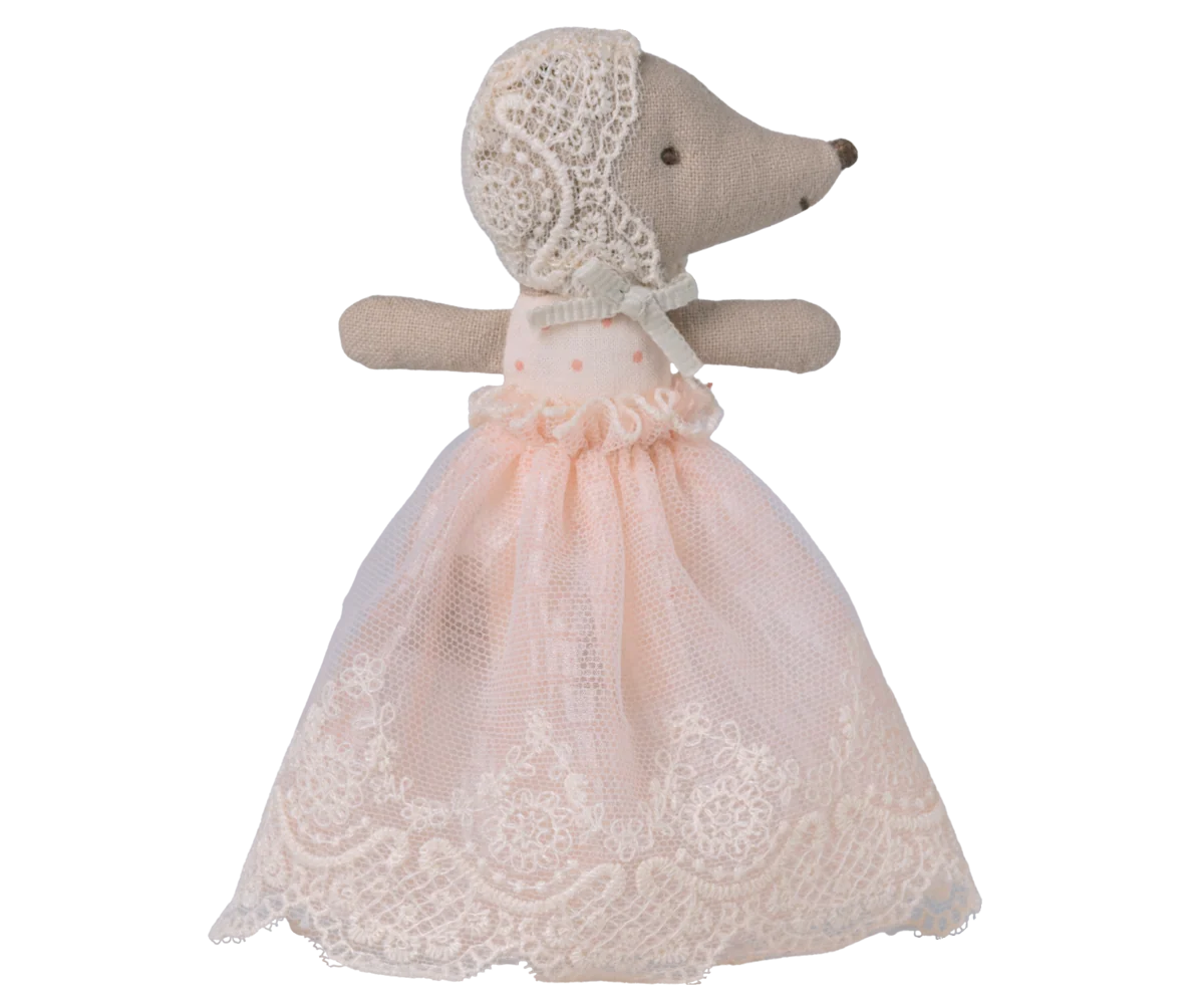 Maileg Toys Baby Mouse In Gown Powder