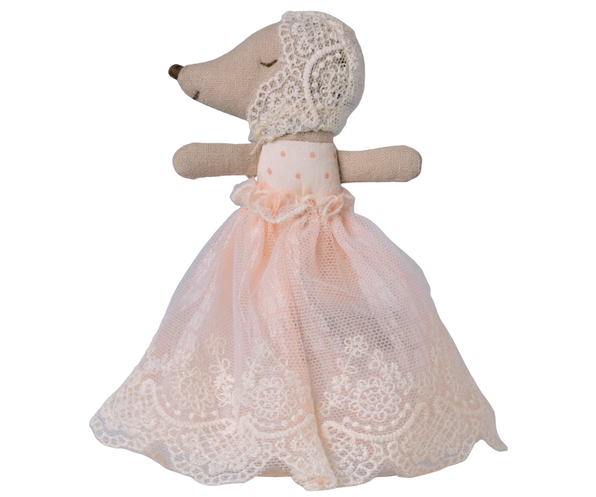Maileg Toys Baby Mouse In Gown Powder