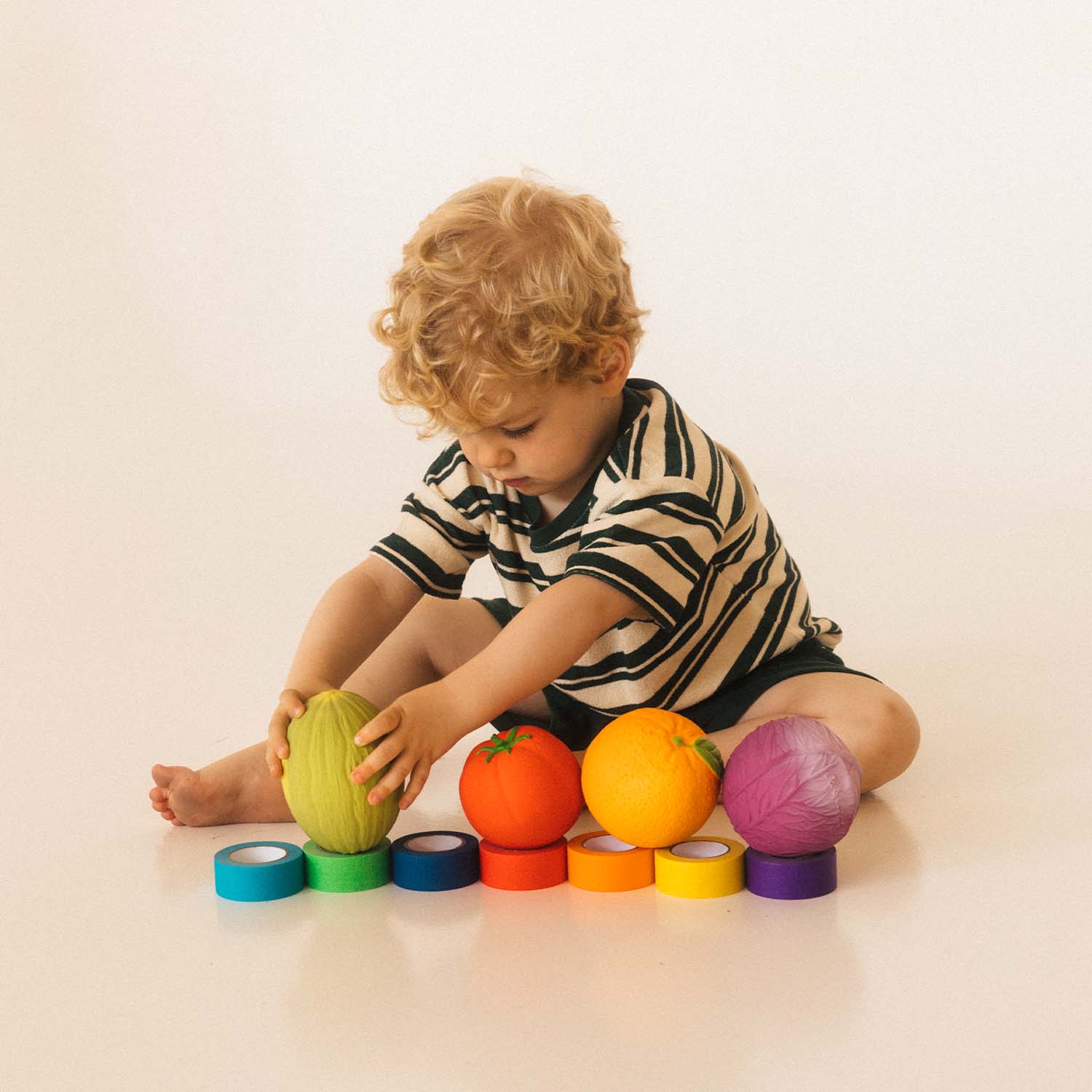 Oli&Carol Natural Rubber Tomato Baby Ball
