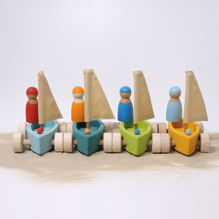 Grimm&#39;s Set Of 4 Little Land Yachts With Sailors