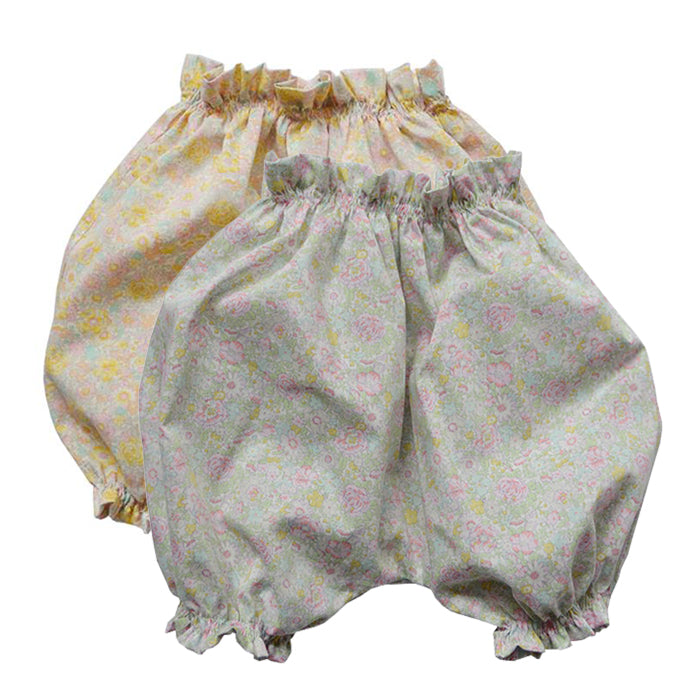 Bloomers in an all over floral print in two colours.